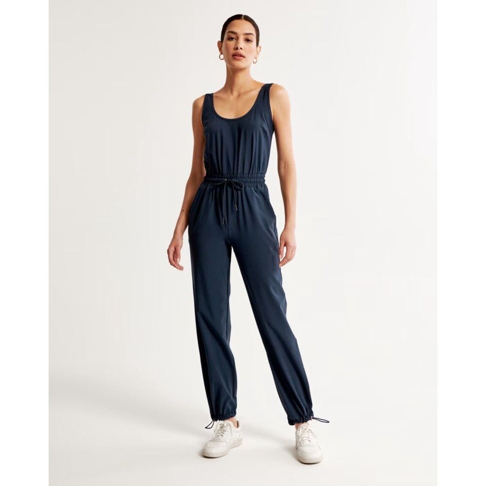 Abercrombie & Fitch Traveler Jumpsuit Size XXS